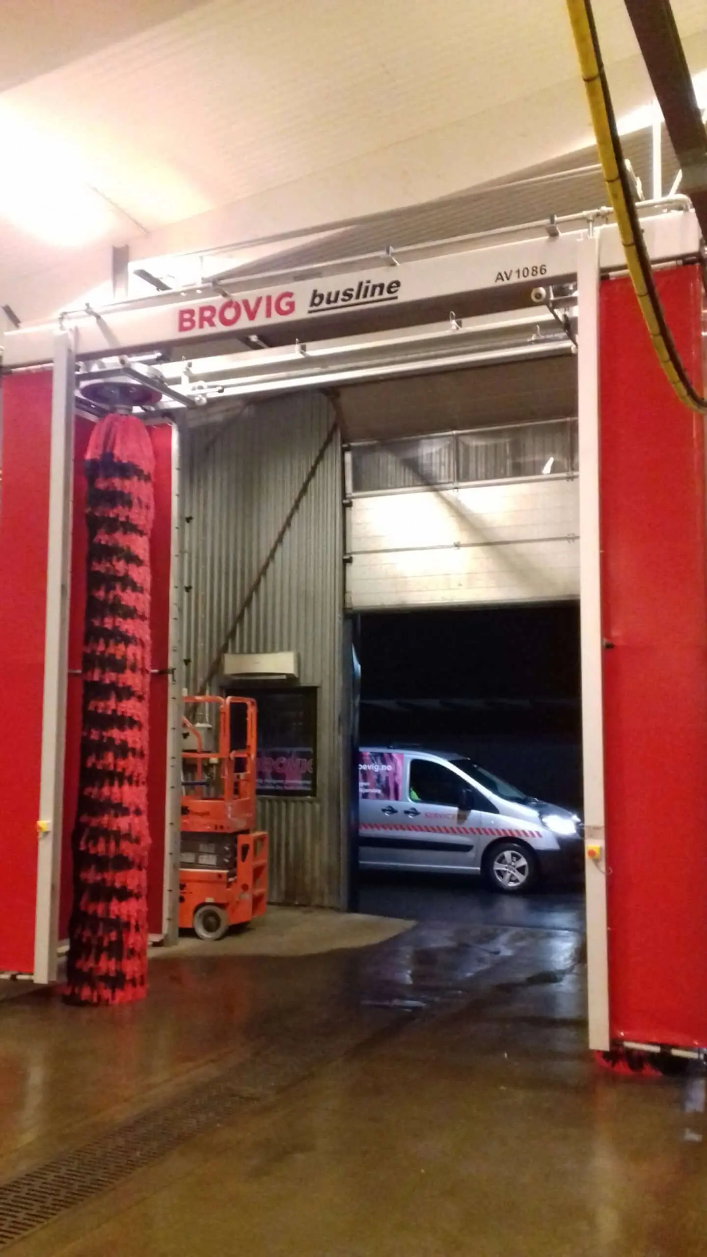 Busline fra Brøvig, bilde 2 av 3